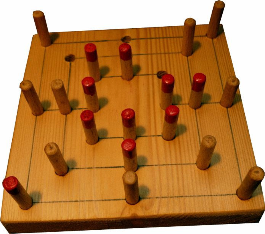Werkaufgabe mit Werkstoff Holz Mühlespiel