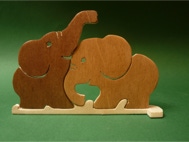 Werkaufgabe mit Werkstoff Holz: Laubsägearbeit 