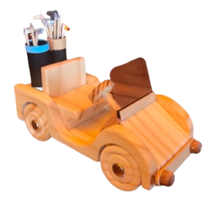 Golfbuggy aus Holz