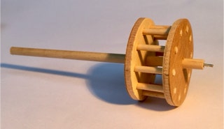 Werkaufgabe mit Werkstoff Holz:   Wassermühle mit Wasserrad und Kammgetriebe, Mühlstein