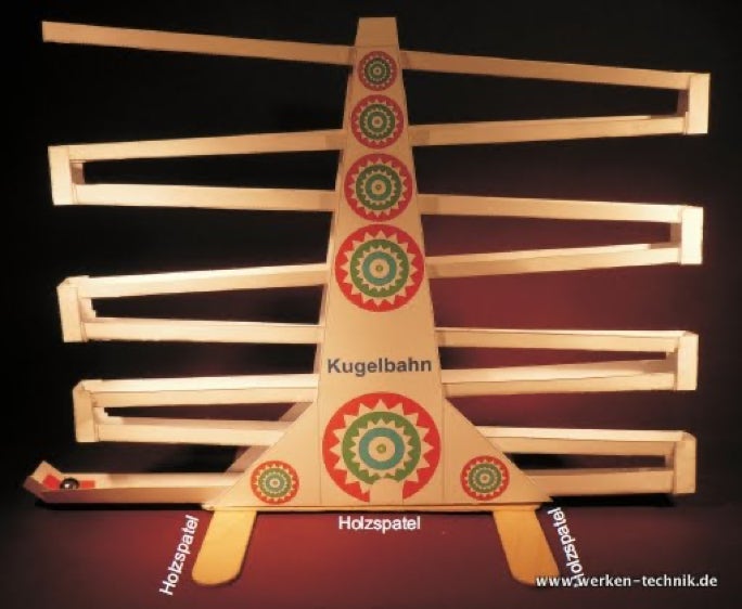 Werkaufgabe mit Papier/Karton: Kugelbahn