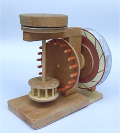 Werkaufgabe mit Werkstoff Holz:   Wassermühle mit Wasserrad und Kammgetriebe, Mühlstein